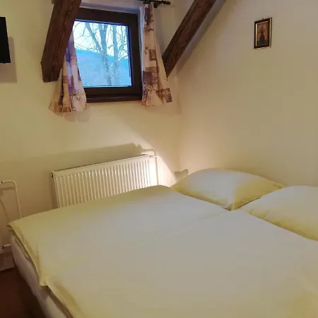 Pensjonat Adam 2*